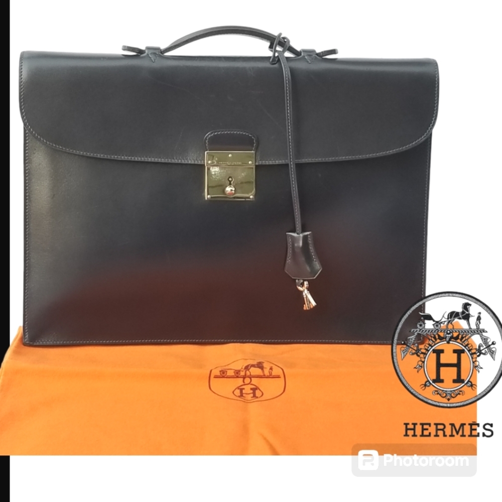 Hermès  Paris Sac à dépêches briefcase in dark Navy box leather Vintage